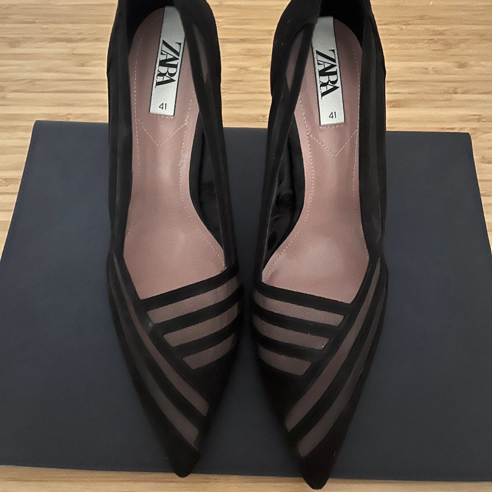 SUEDE AND MESH DETAIL HEELS IN BLACK | ZARA